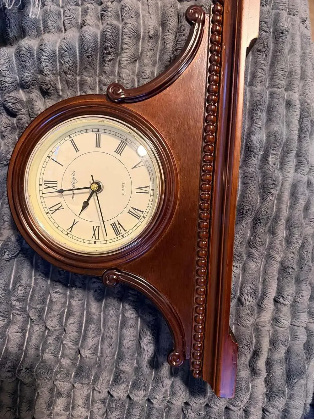 vmarketingsite Traditional Wooden Quartz Mantel Clock with Roman Numerals